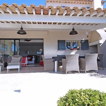 Les Bastides De Pan Cuet Casa de Férias Sainte-Maxime