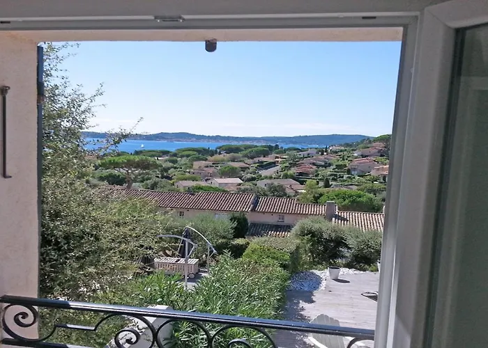 Les Bastides De Pan Cuet بيت للعطل *