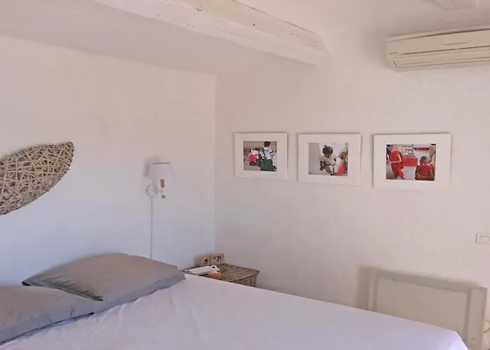 Les Bastides De Pan Cuet بيت للعطل